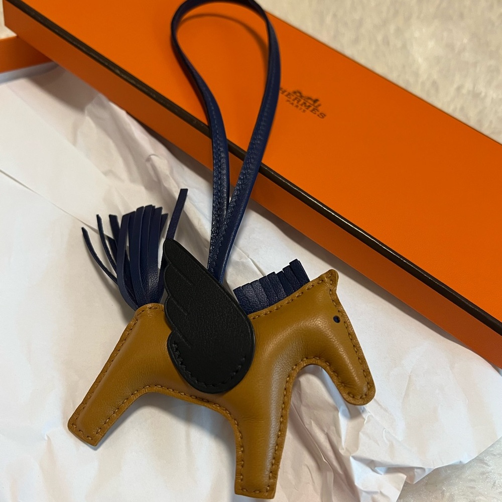 Hermès Milo Lambskin Grigri Rodéo Pégase Horse Bag Charm